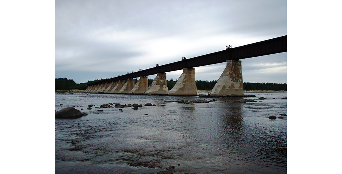 Pont-Railway-Bridge (1).JPG
